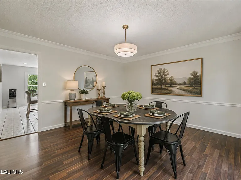 Dining room at 11016 Calloway View Dr